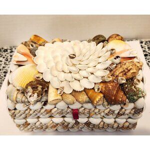 Beautiful Ocean Nautical Jewelry Tinket Box with Seashells